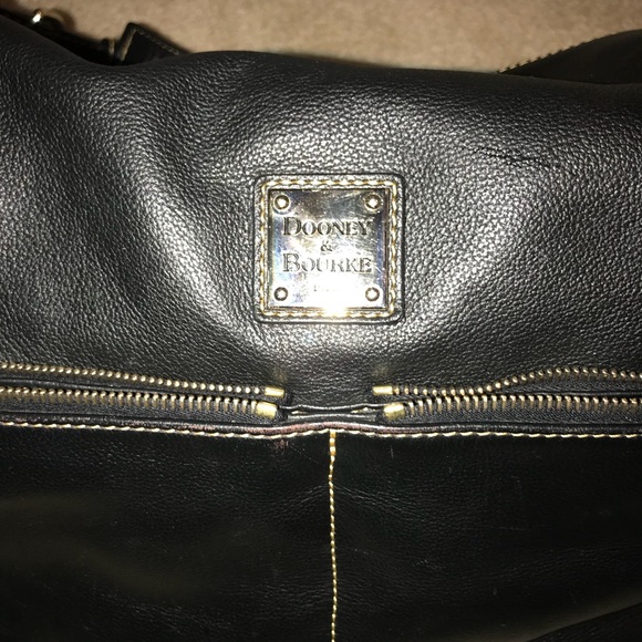 Dooney & Bourke purse 🖤 - Picture 3 of 8